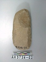 藏品(舌刃打製石斧)的圖片